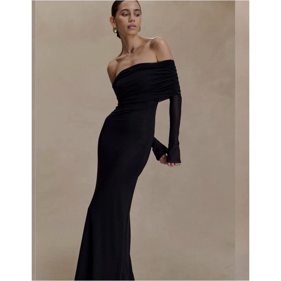 Meshki Dresses & Skirts - MESHKI Josie Off Shoulder Mesh Maxi Dress Black Women's Long Sleeve Size M